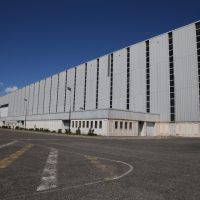 Vue de côté du hall Mercure avant travaux © tous droits réservés - Pôle aéronautique - photo Ville d'Istres Vue de côté du hall Mercure avant travaux © tous droits réservés - Pôle aéronautique - photo Ville d'Istres